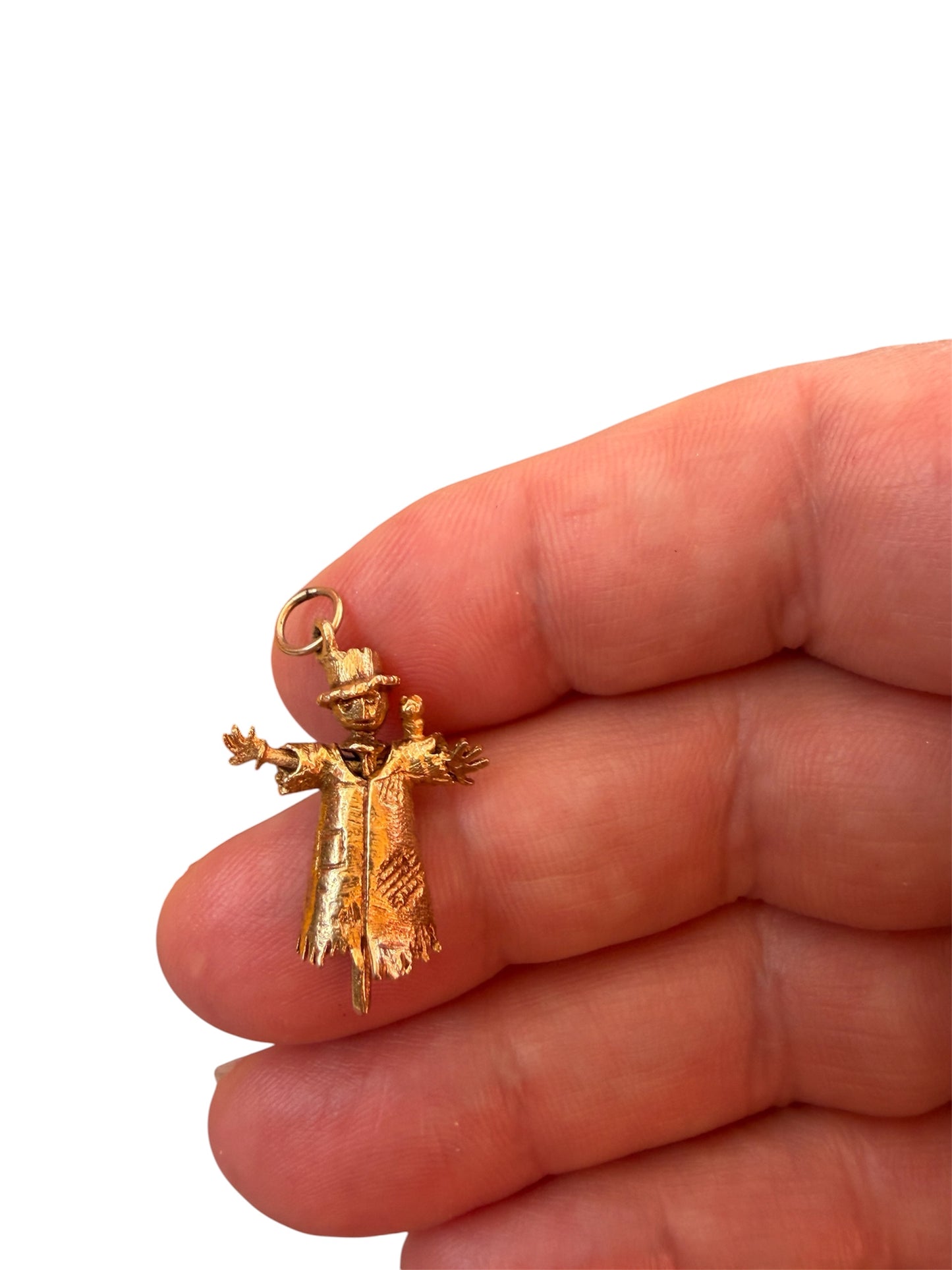 9ct vintage scarecrow charm. articulated circa 1976