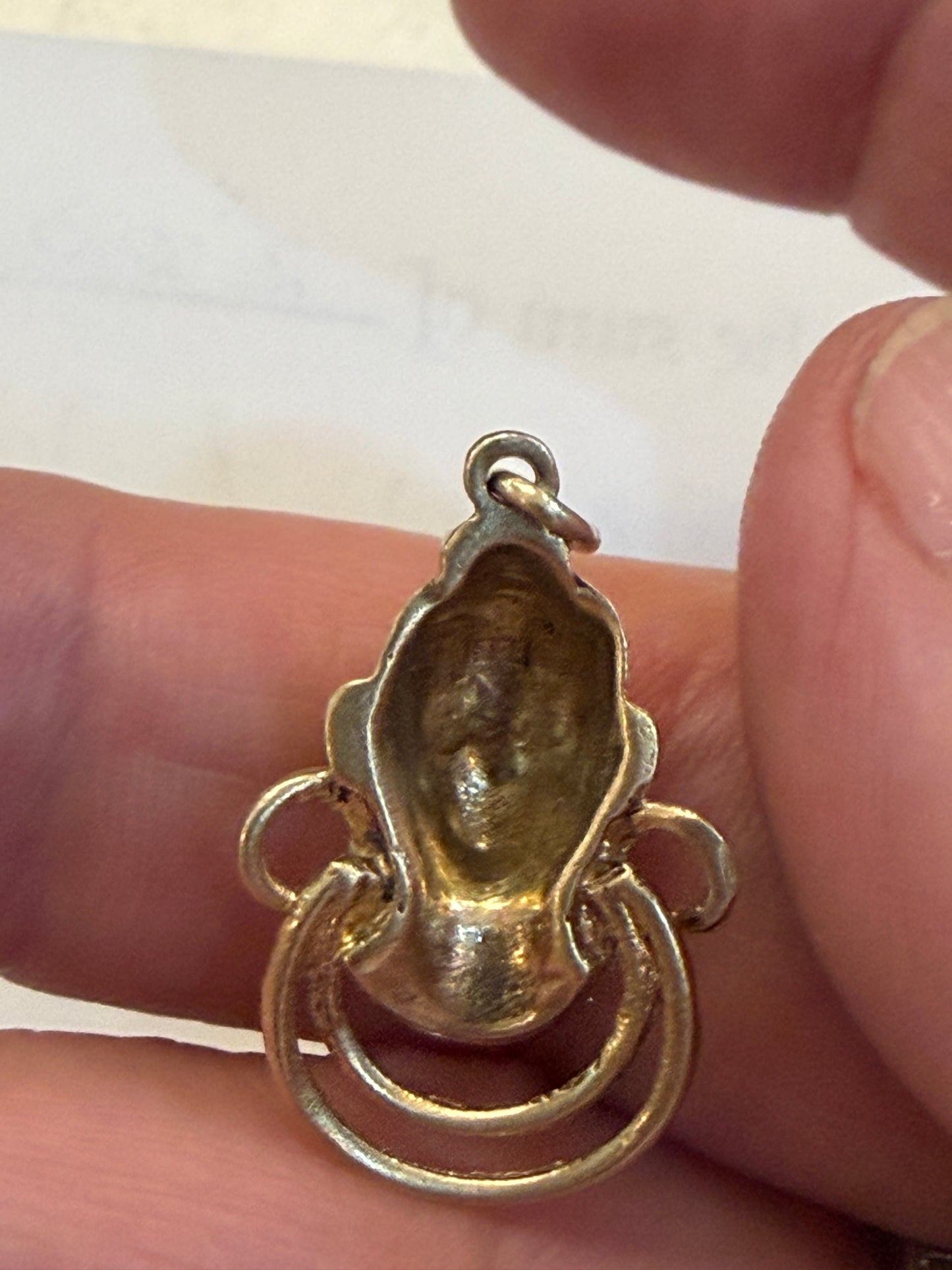 9ct vintage Maasai bust charm / pendant 2.8g