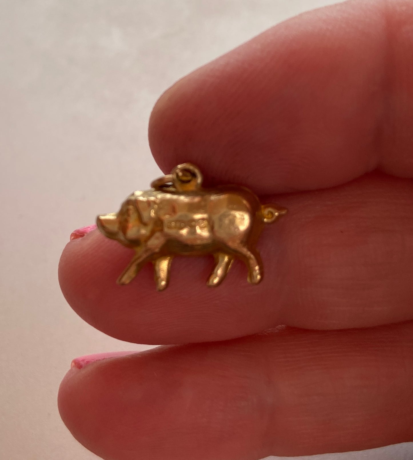 9ct vintage pig charm circa 1950s Hollow