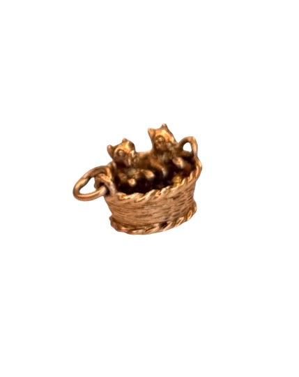 9ct vintage puppies in basket charm, circa 1972 2.9g