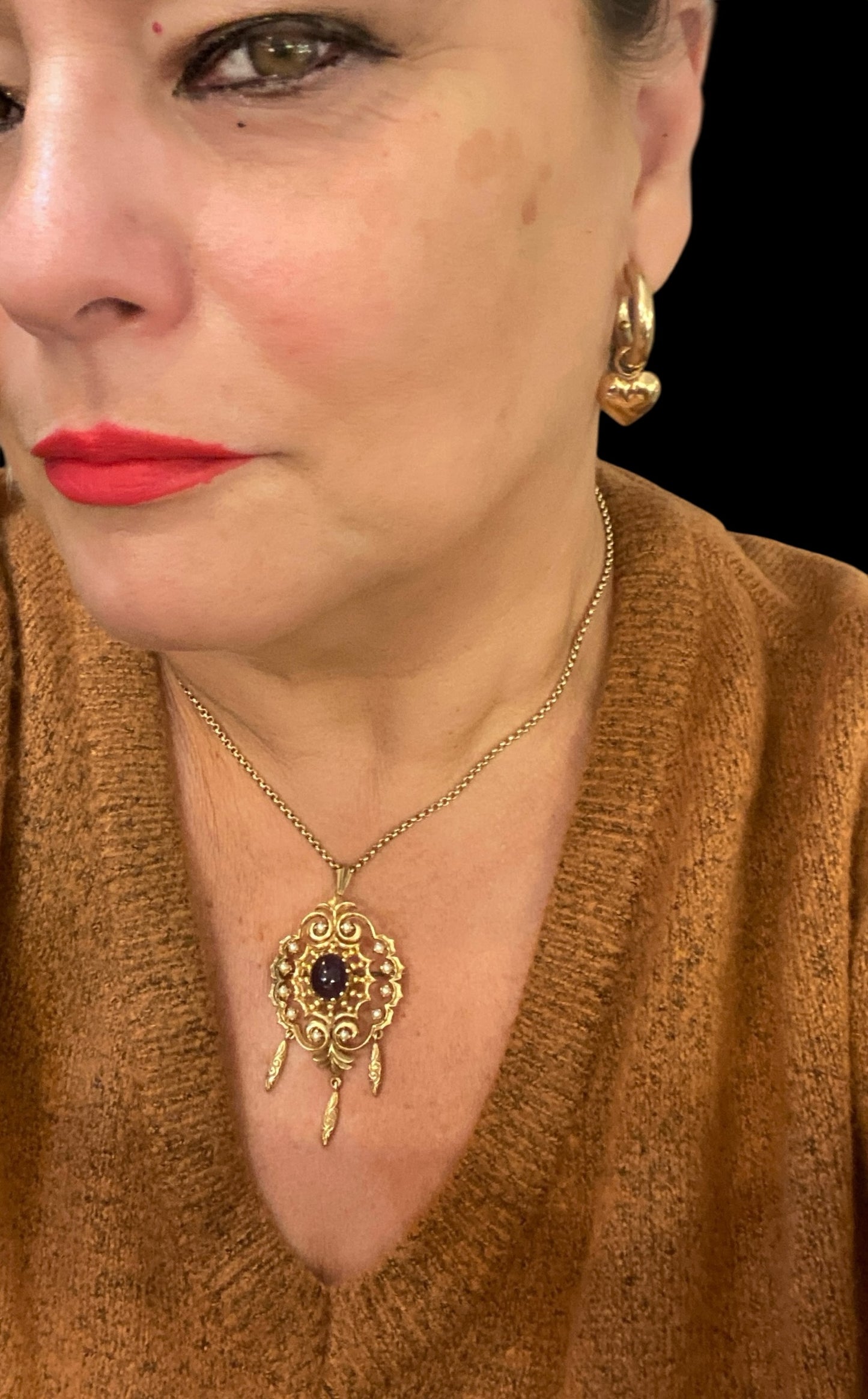 9ct vintage large pendant / brooch with an amethyst