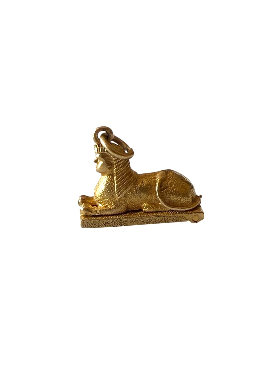 9ct vintage sphinx charm opening with mummy inside. circa 1952 3.22g by PPLD