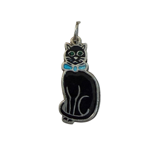 925 sterling silver black cat charm pendant. 1.2g