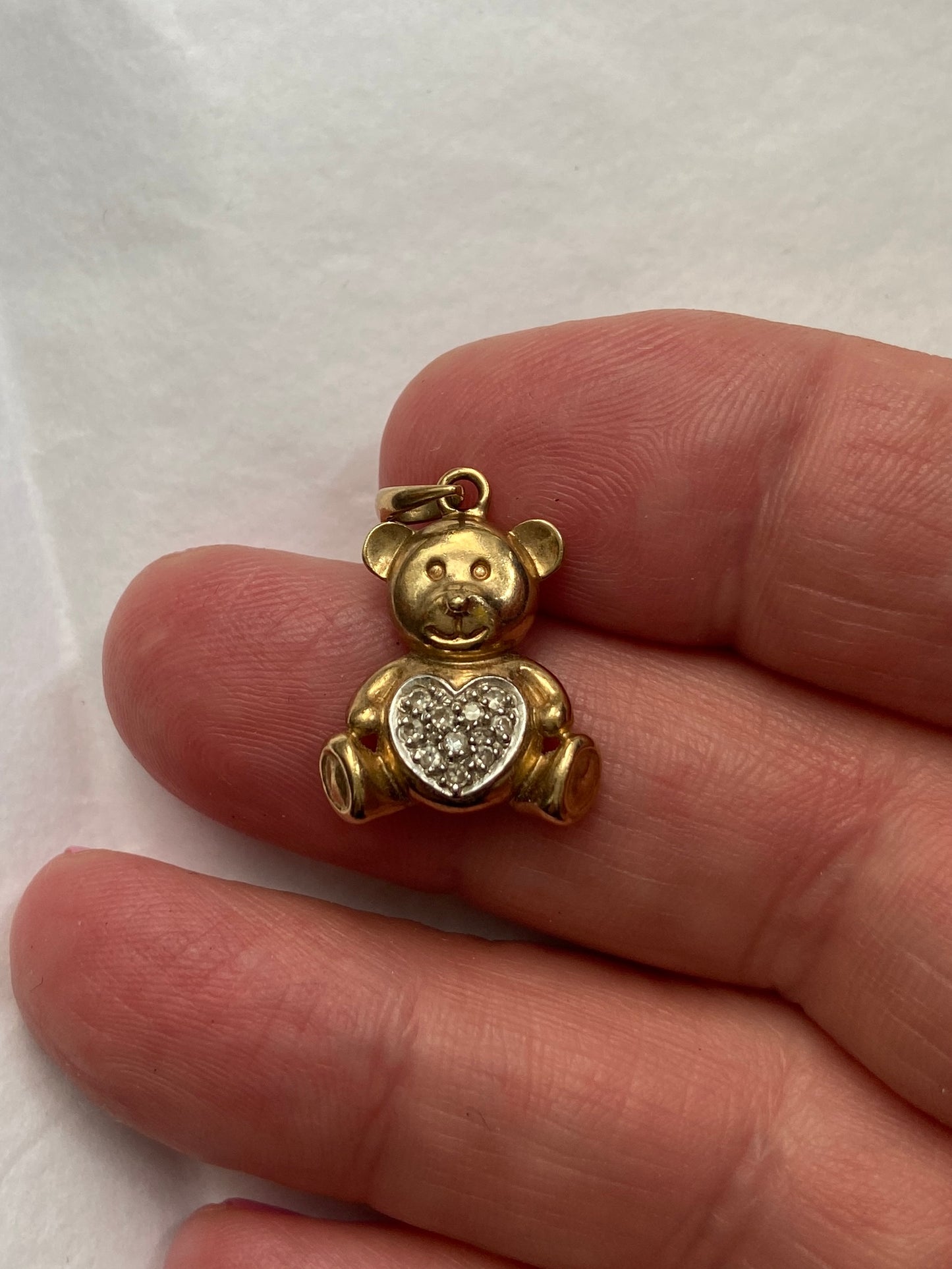 9ct vintage / pre owned teddy bear pendant / charm with diamonds