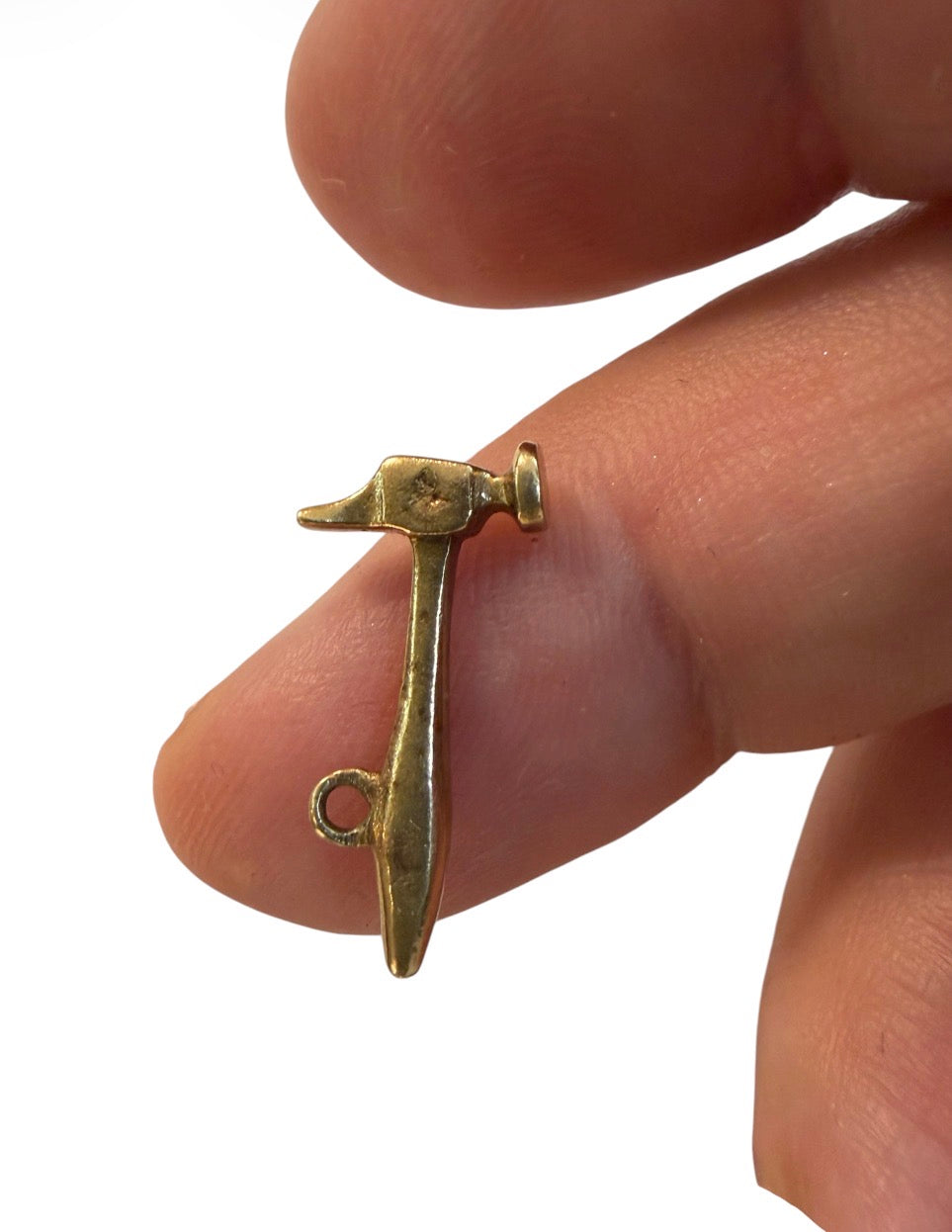 9ct vintage hammer charm 1.0g