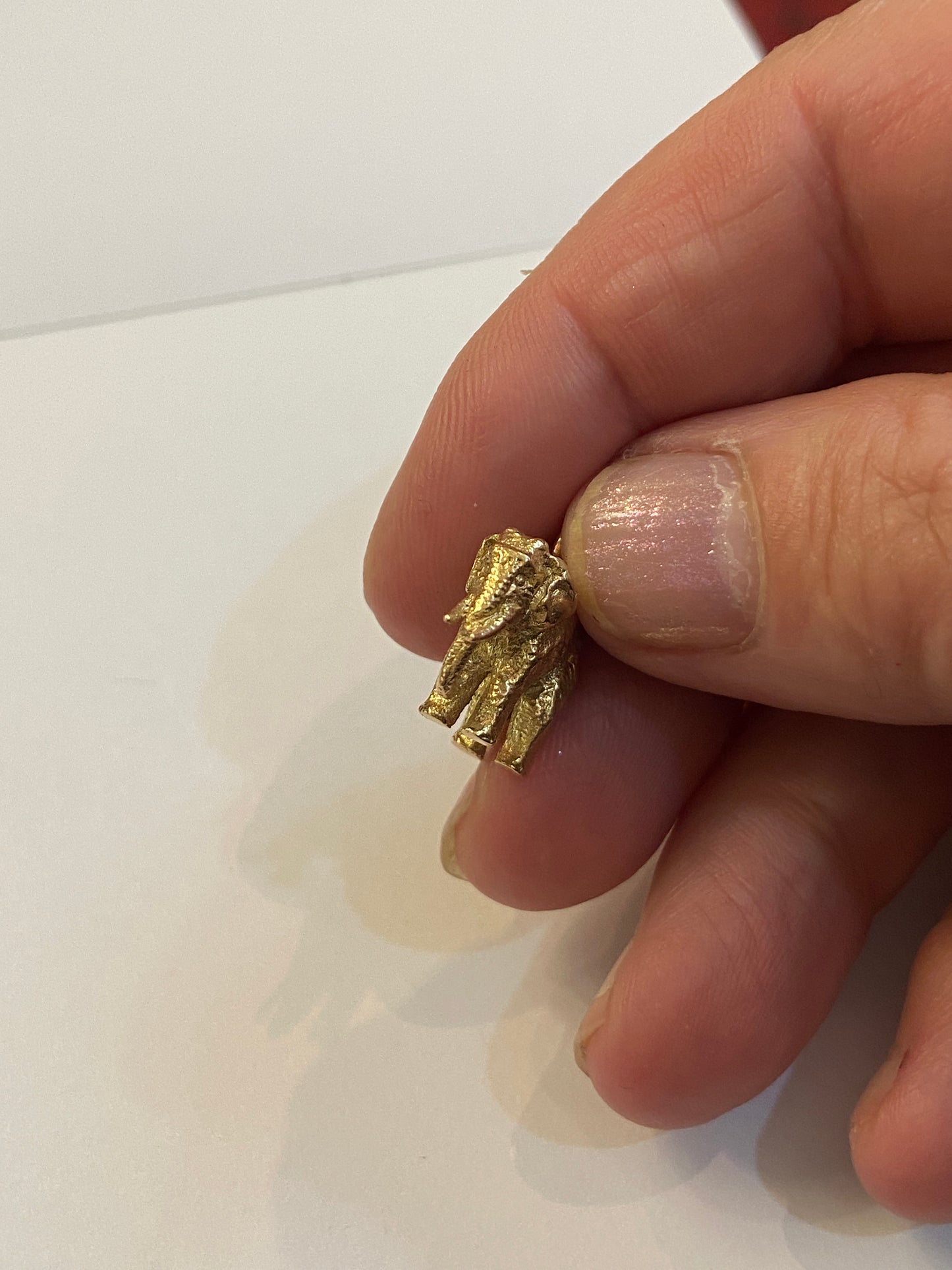 9ct vintage elephant charm, circa 1957 (7.0 grams)