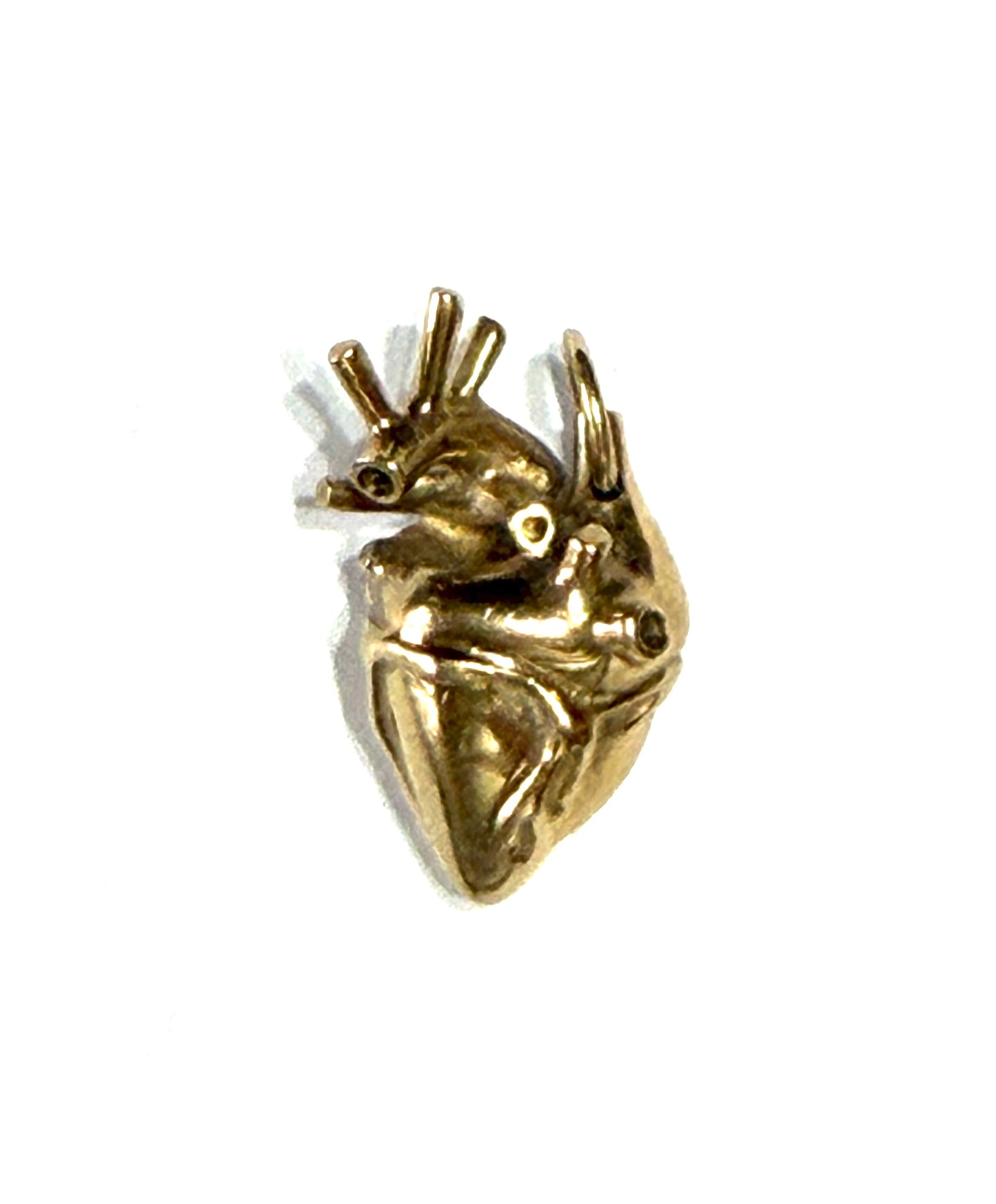 9ct preowned realistic heart charm / pendant 3.93g