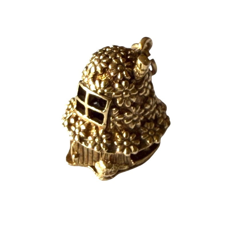 9ct rare vintage rabbit house charm, circa 1970 by NUVO 5.41g