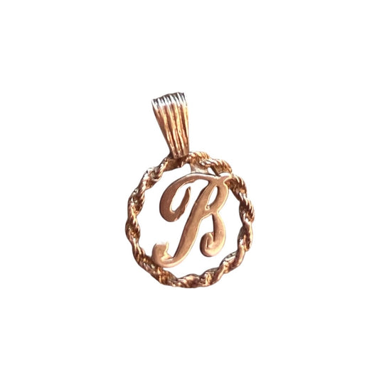 9ct vintage initial 'R' charm circa 1981 London