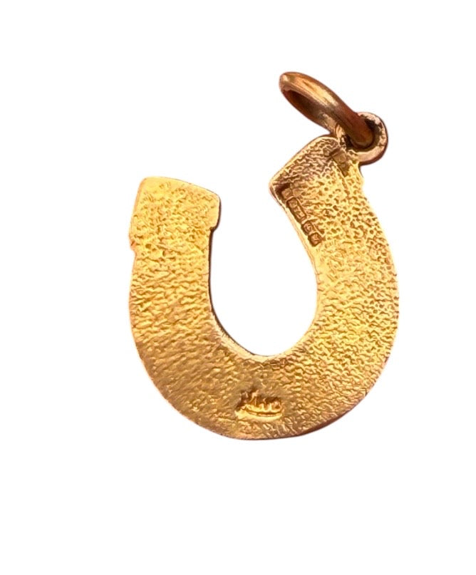 9ct vintage horseshoe charm by NUVO circa 1971, 1.54g