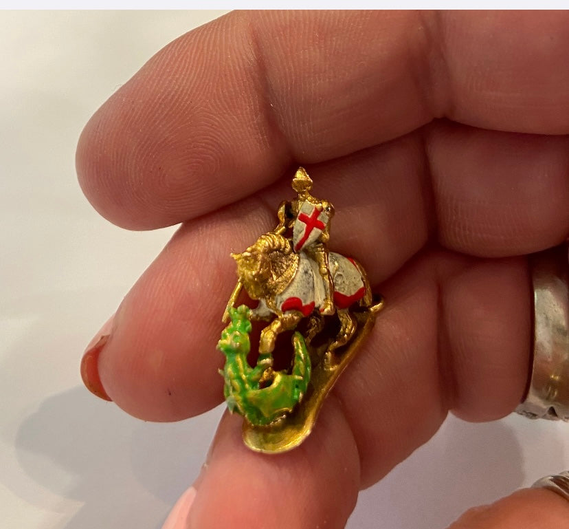 9ct vintage articulated George and the dragon enamelled charm circa 1959