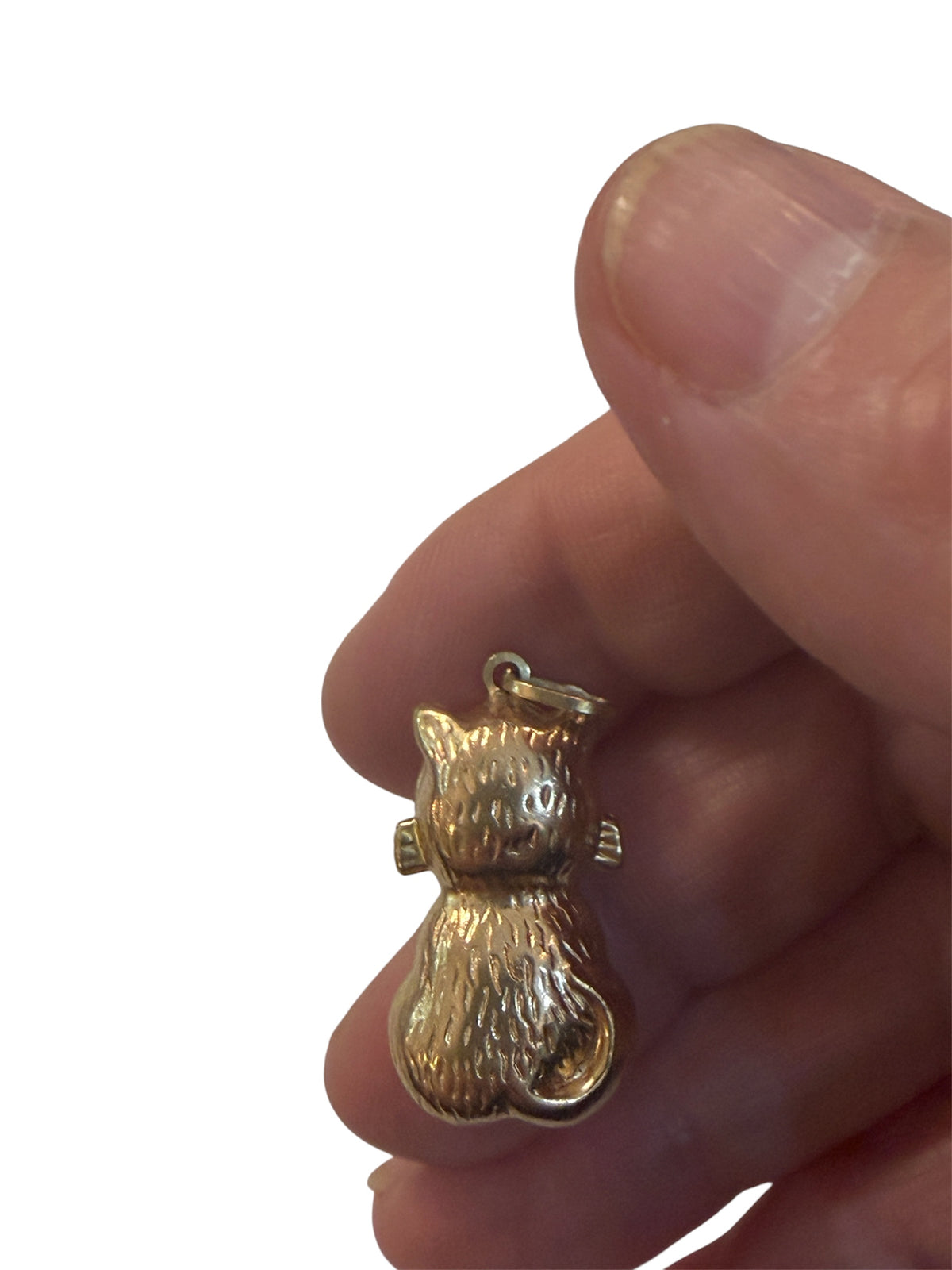 9ct vintage cat charm, large, hollow, circa 1970 1.8g