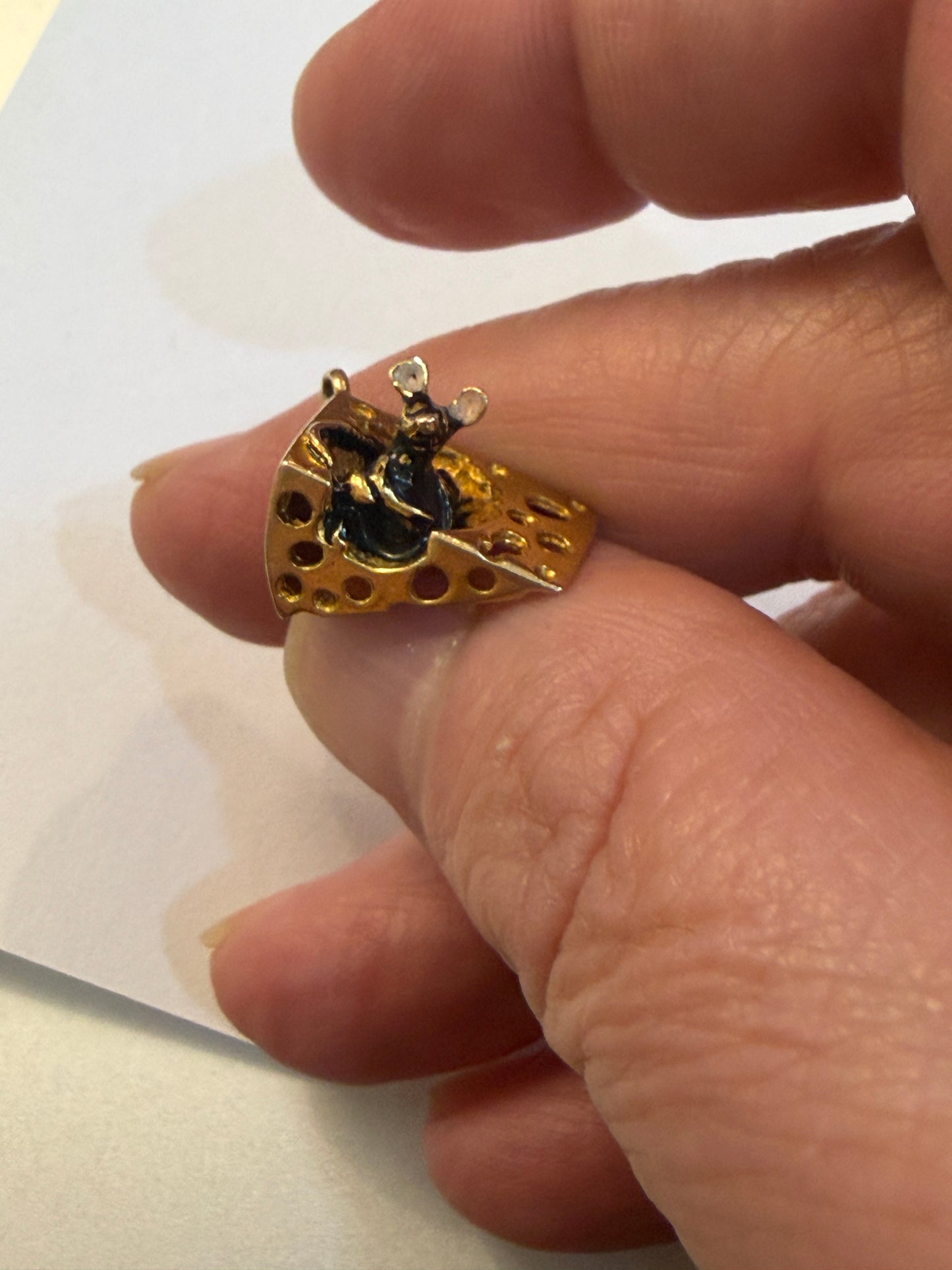 9ct vintage mouse and cheese charm circa 1969