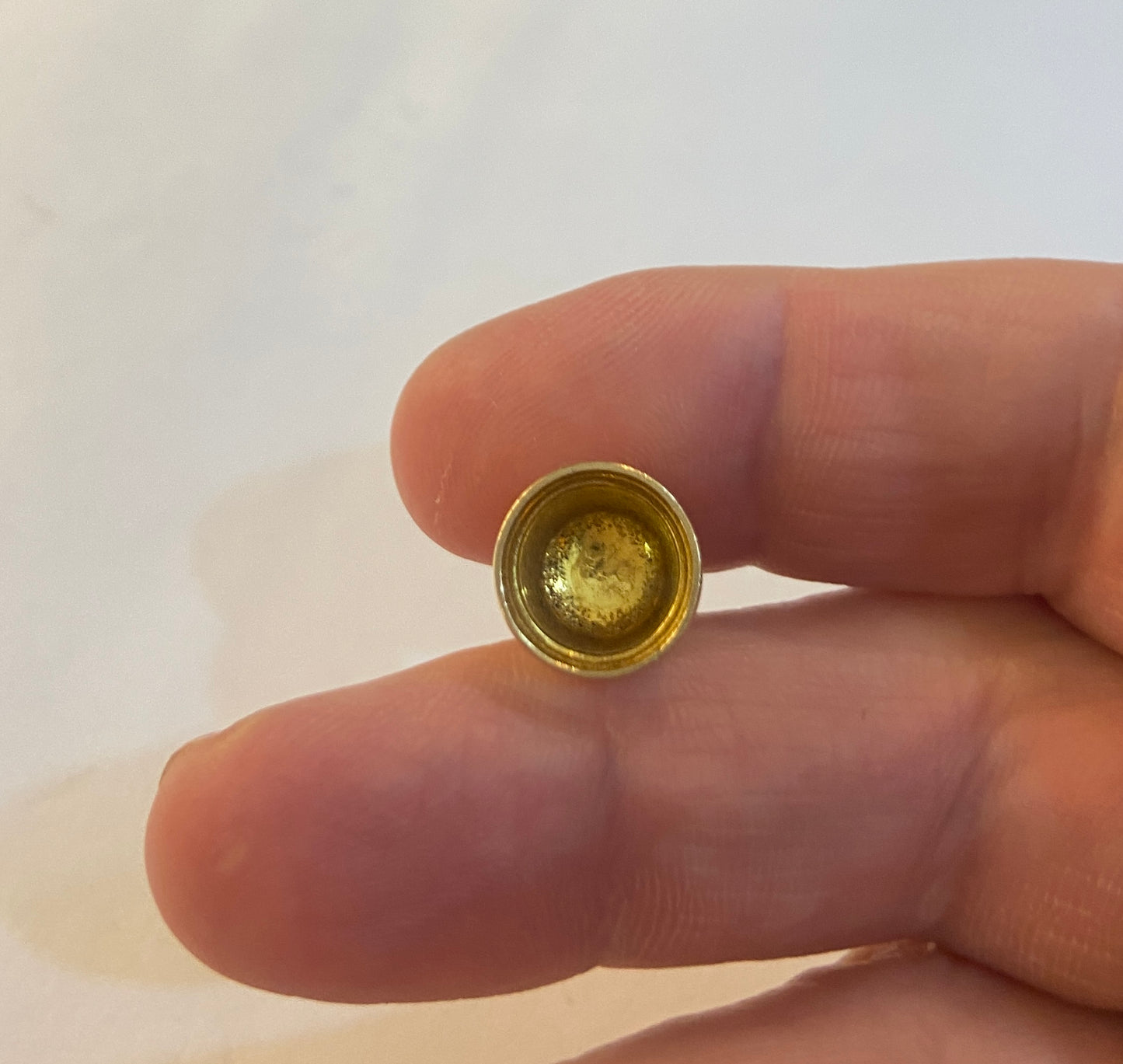 9ct vintage thimble charm circa 1966