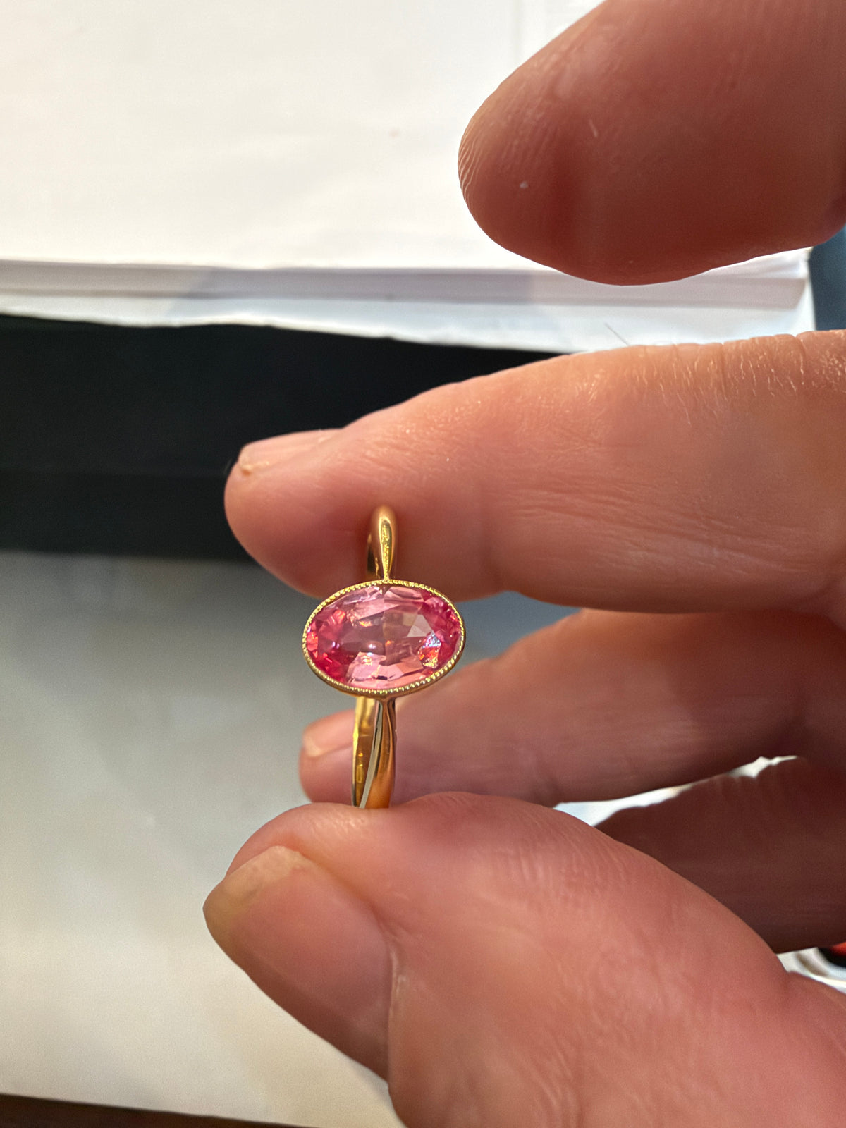 18ct vintage pink sapphire ring, 1ct sapphire, set in yellow gold ring size M1/2