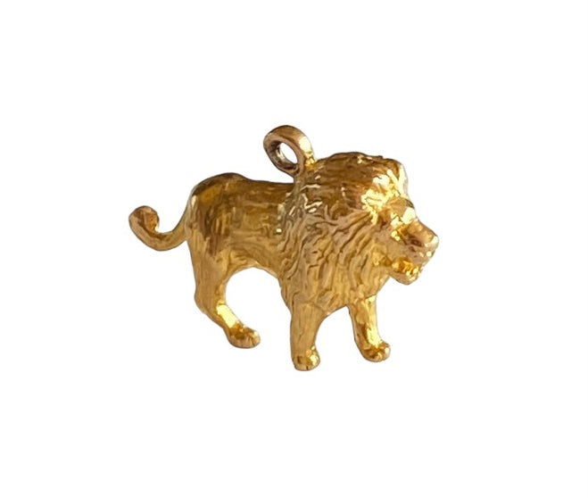 9ct vintage solid gold lion charm circa 1969