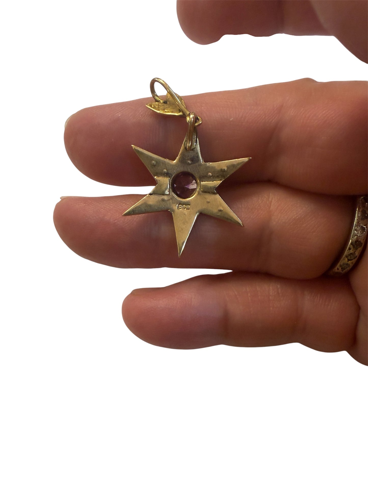 9ct vintage star pendant , with pearls and a central amethyst 3.05g