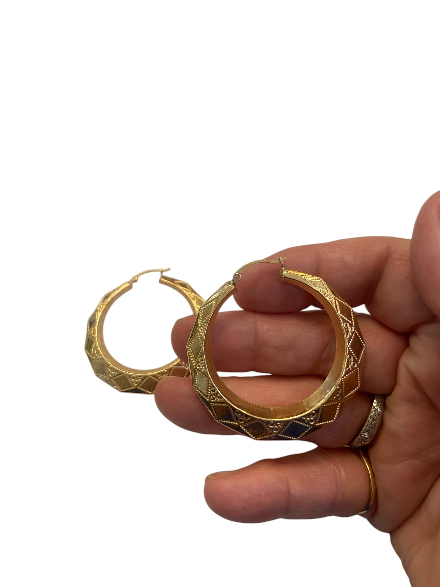 9ct vintage / pre owned hoop earrings. hollow 5.6g