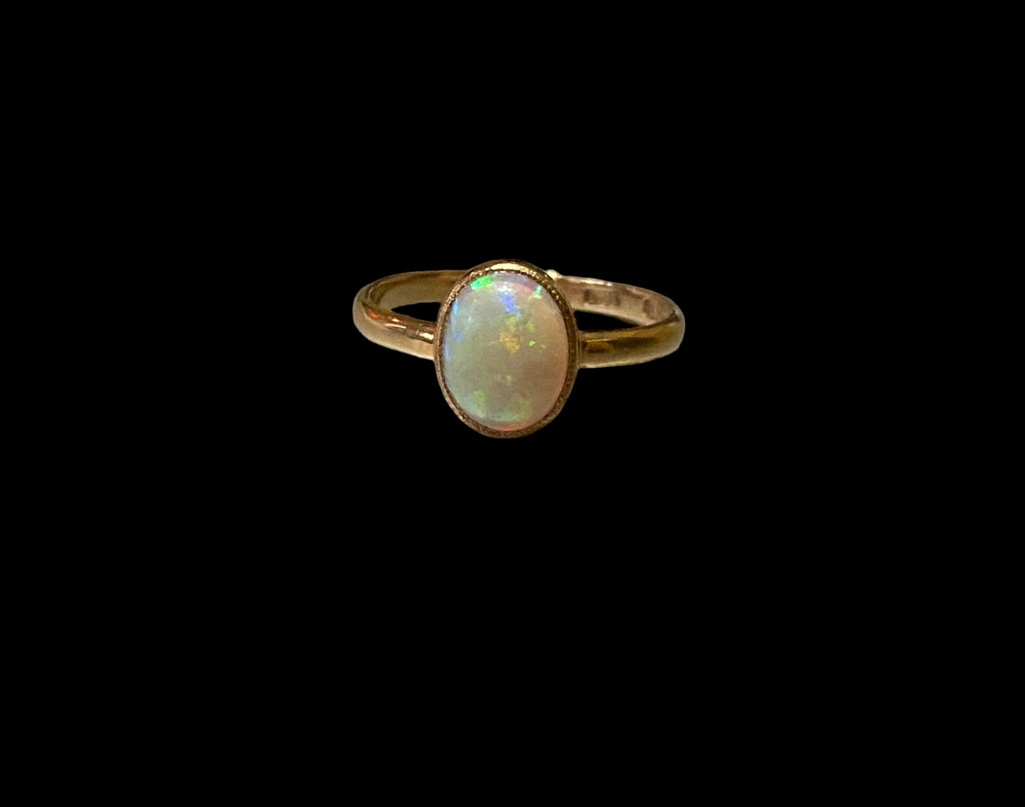 18ct vintage opal ring  1.15ct size Q 1/2