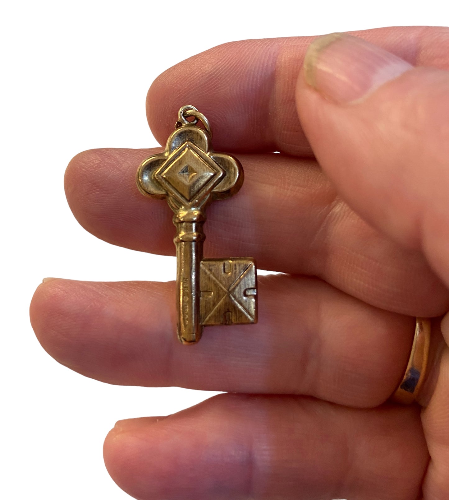 9ct vintage large key charm / pendant