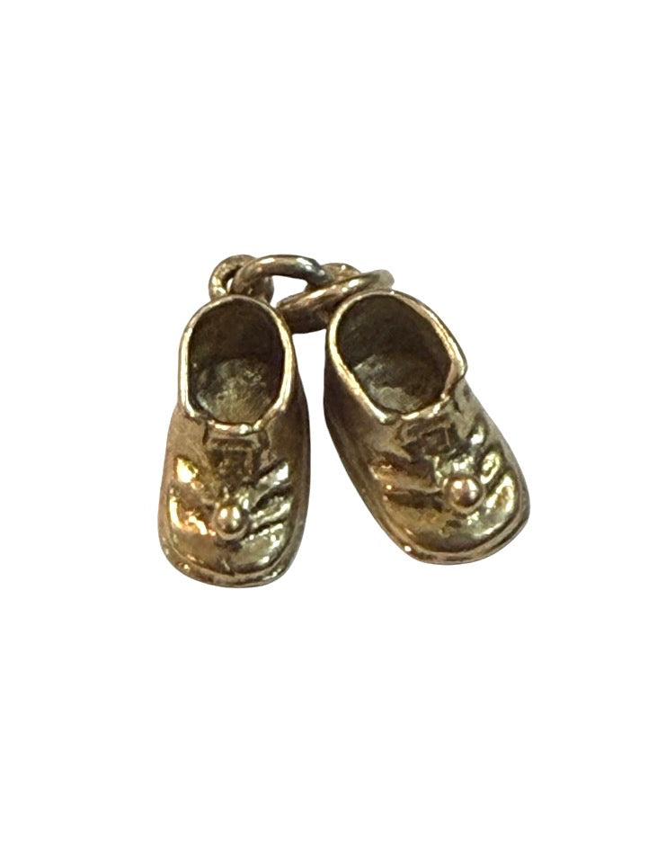 9ct vintage baby boots charm / pendant 2.6g