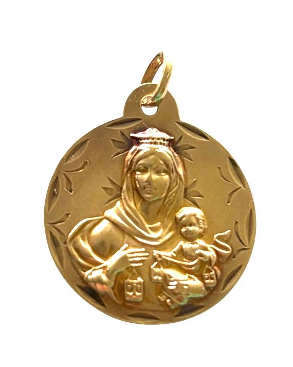9ct vintage Mary and Jesus large  religious pendant, 4.11g