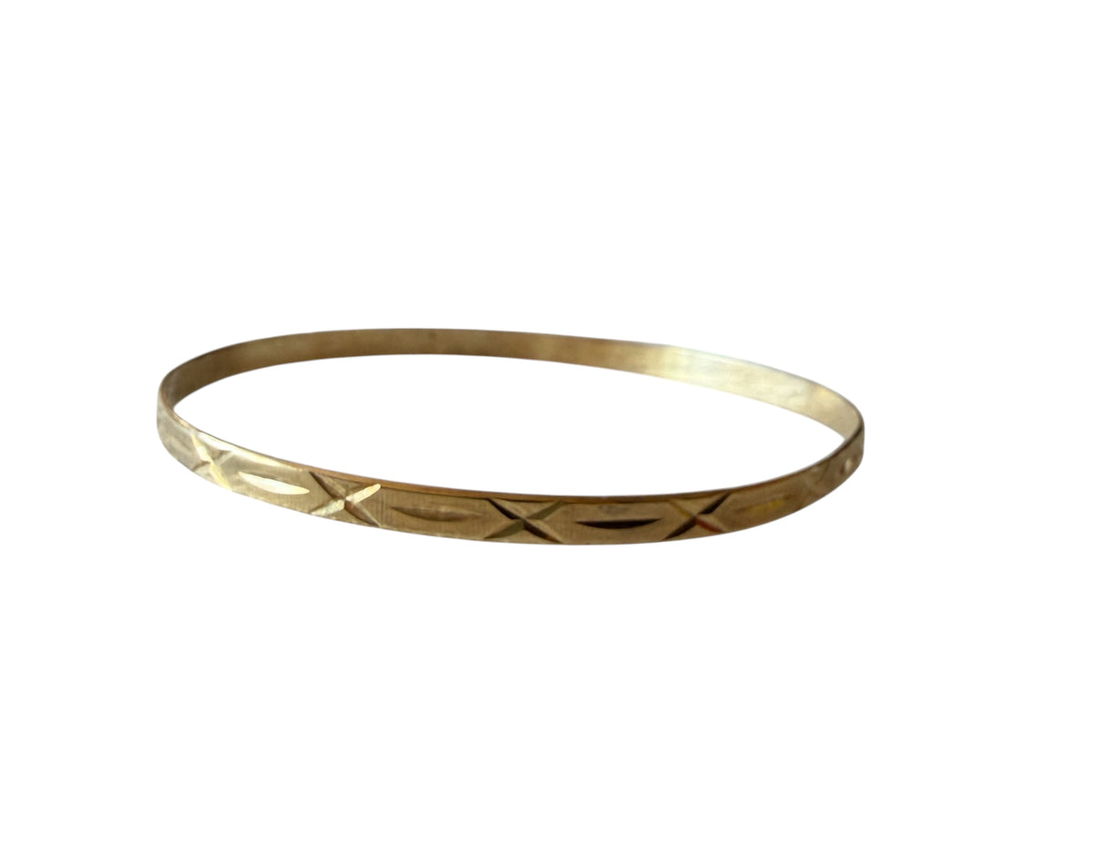9ct vintage bangle  5.01g 67mm diameter