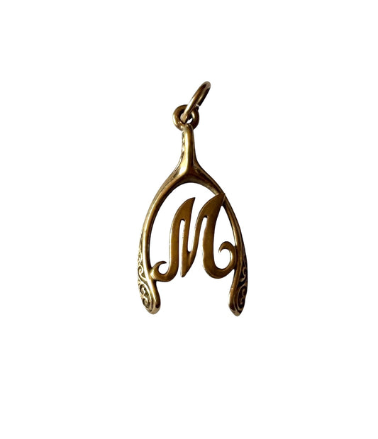 9ct vintage  initial M wishbone charm / pendant 2.68g