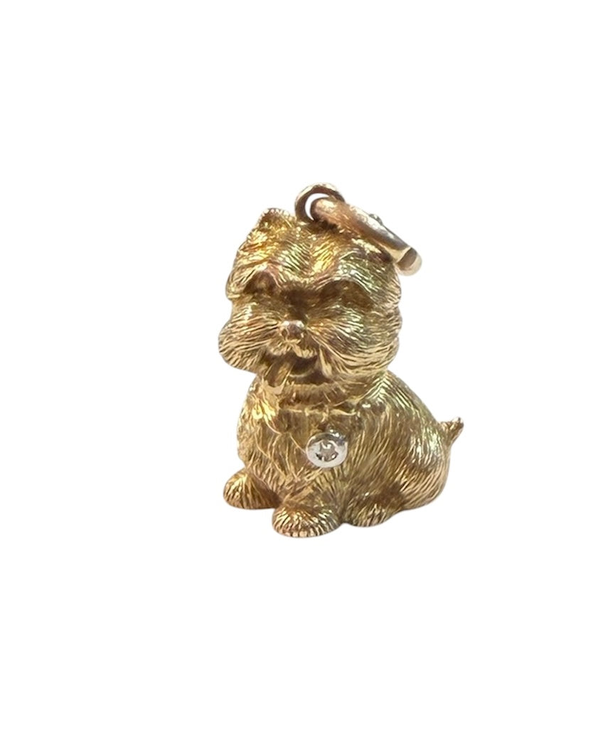 9ct vintage scottie dog charm with diamond collar. 3.0g