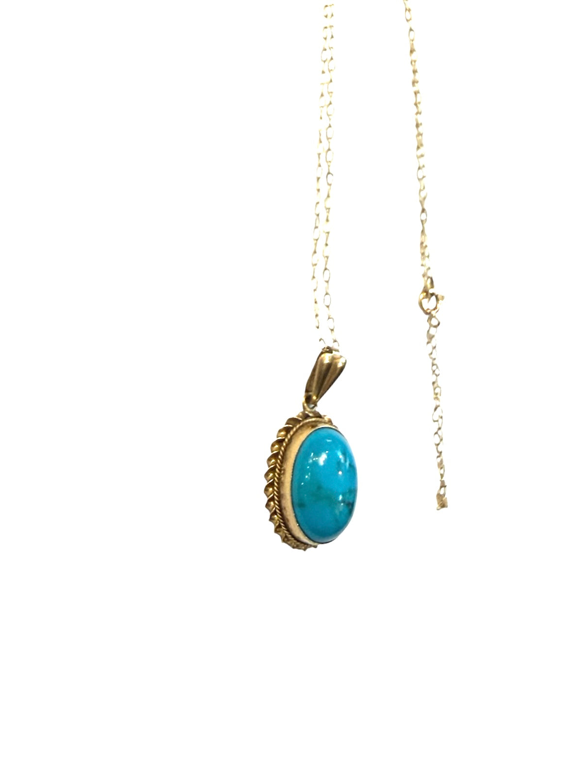 9ct vintage turquoise pendant on a  fine chain 18 inch chain