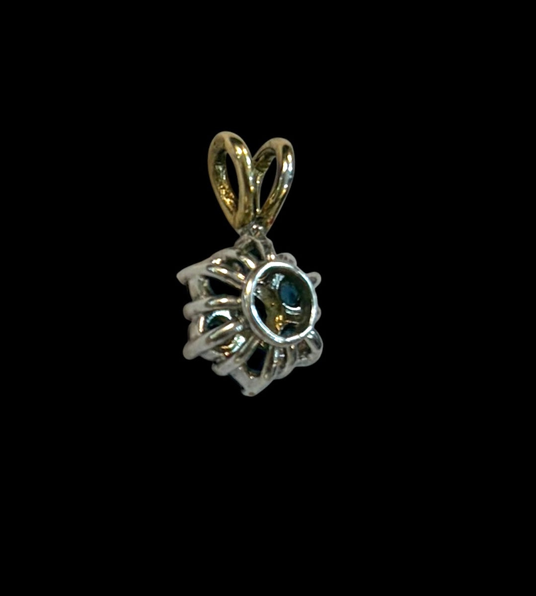 9ct vintage / pre owned sapphire ad diamond pendant