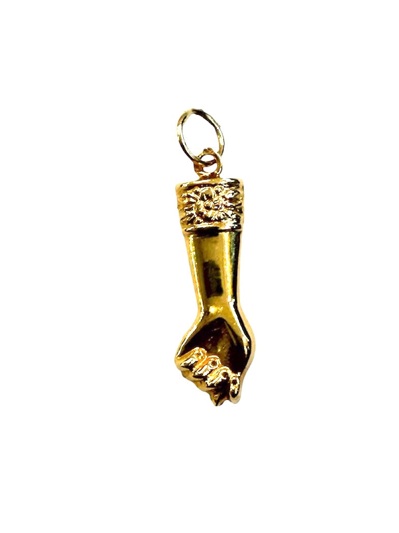 19ct gold figa hand, mano figa , 0.9g hollow