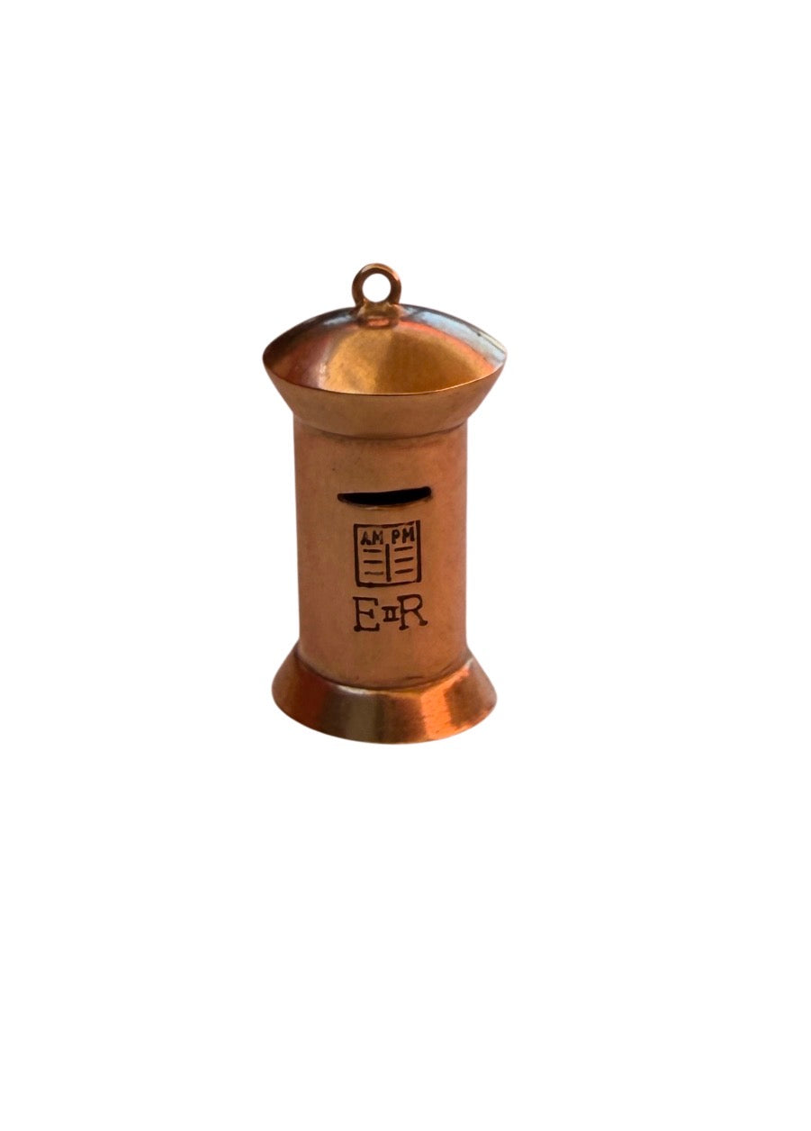 9ct vintage post box charm circa 1967, 1.68g