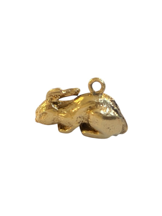 9ct vintage rabbit charm. circa 1976