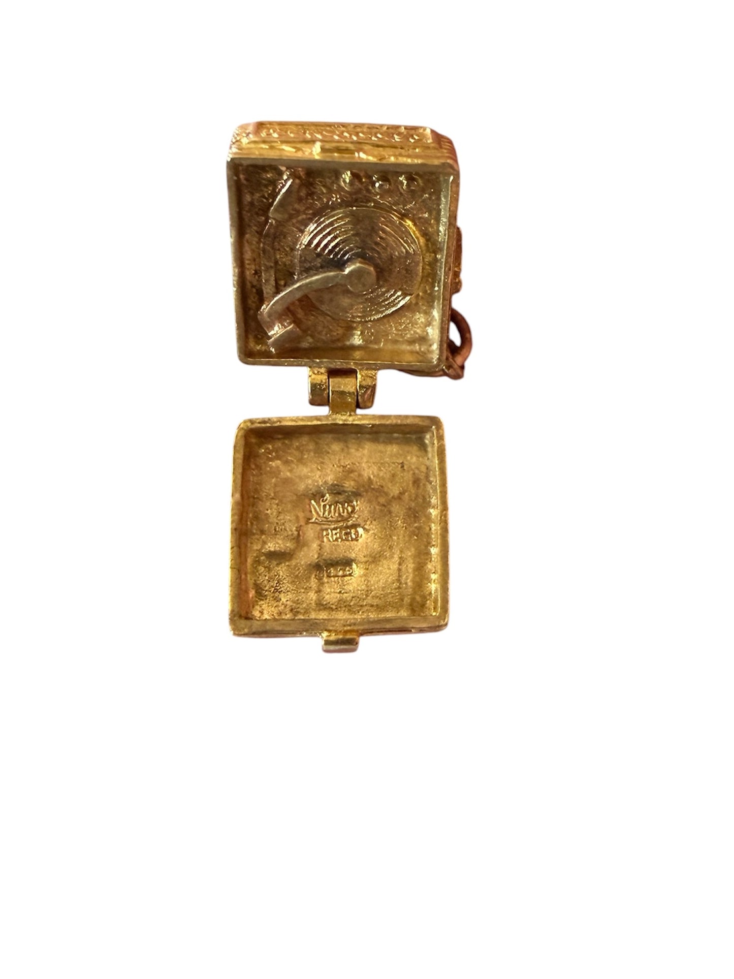 9ct vintage opening turntable charm. by NUVO circa 1960 3.13g