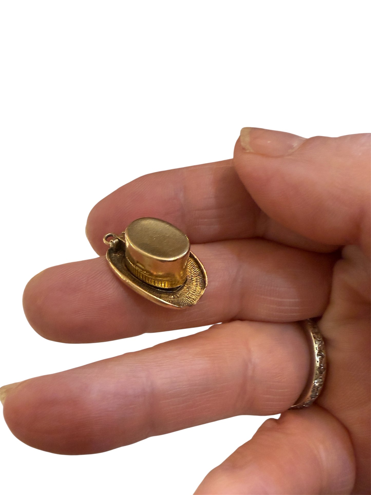 9ct vintage rabbit in hat charm circa 1966 4.6g