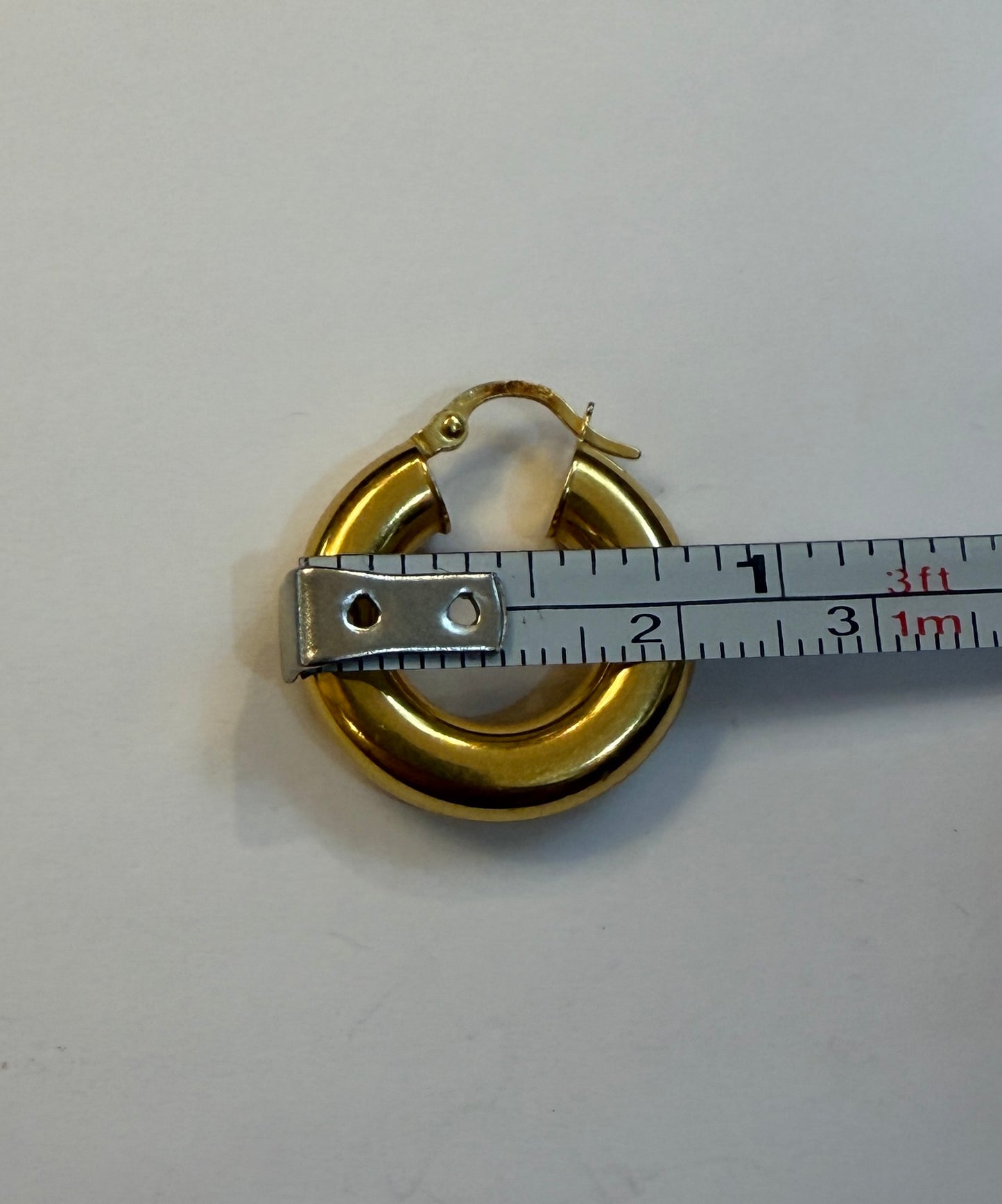 750 18ct pre owned hoop earrings 3.40g