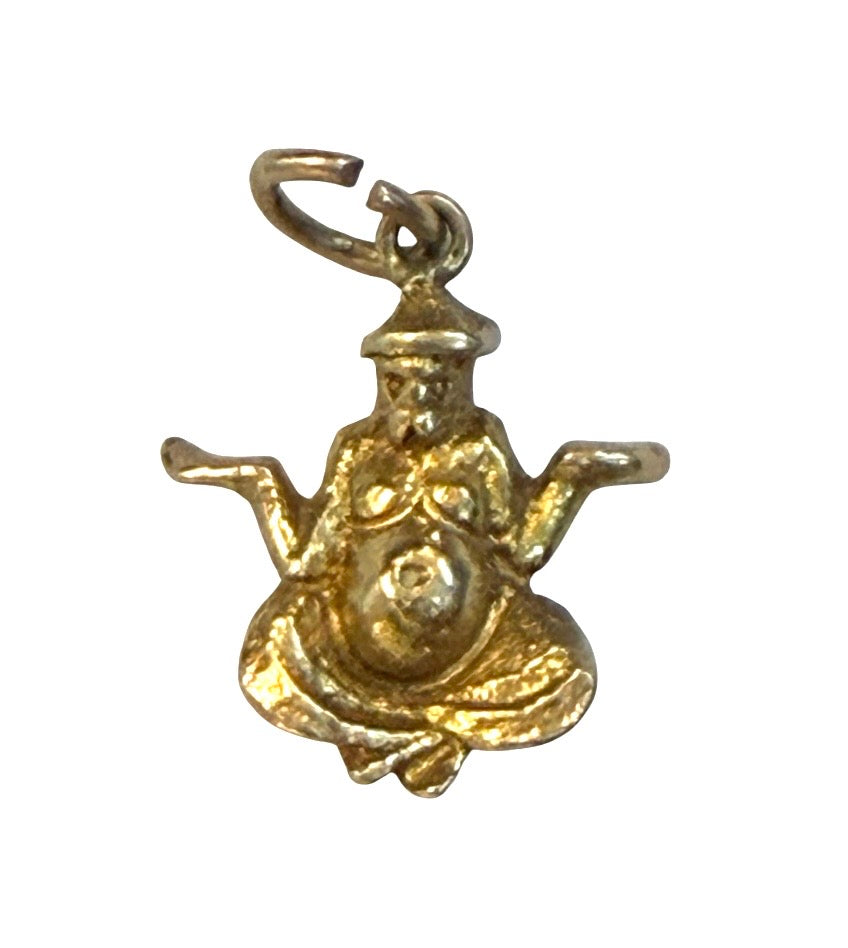 9ct vintage buddha charm in Mudra position, 2.4g 3D