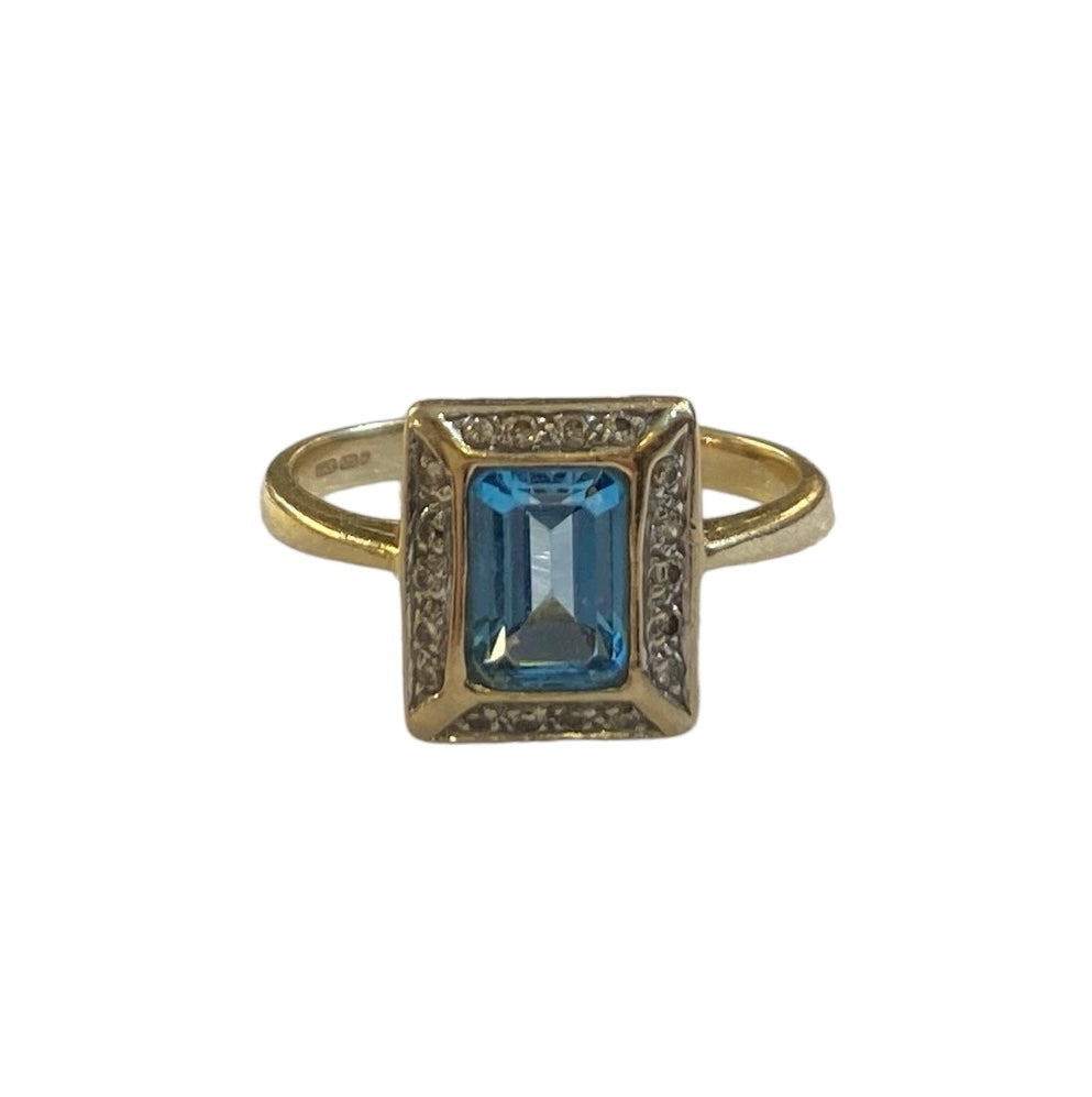 9ct preowned topaz and diamond ring  yellow gold