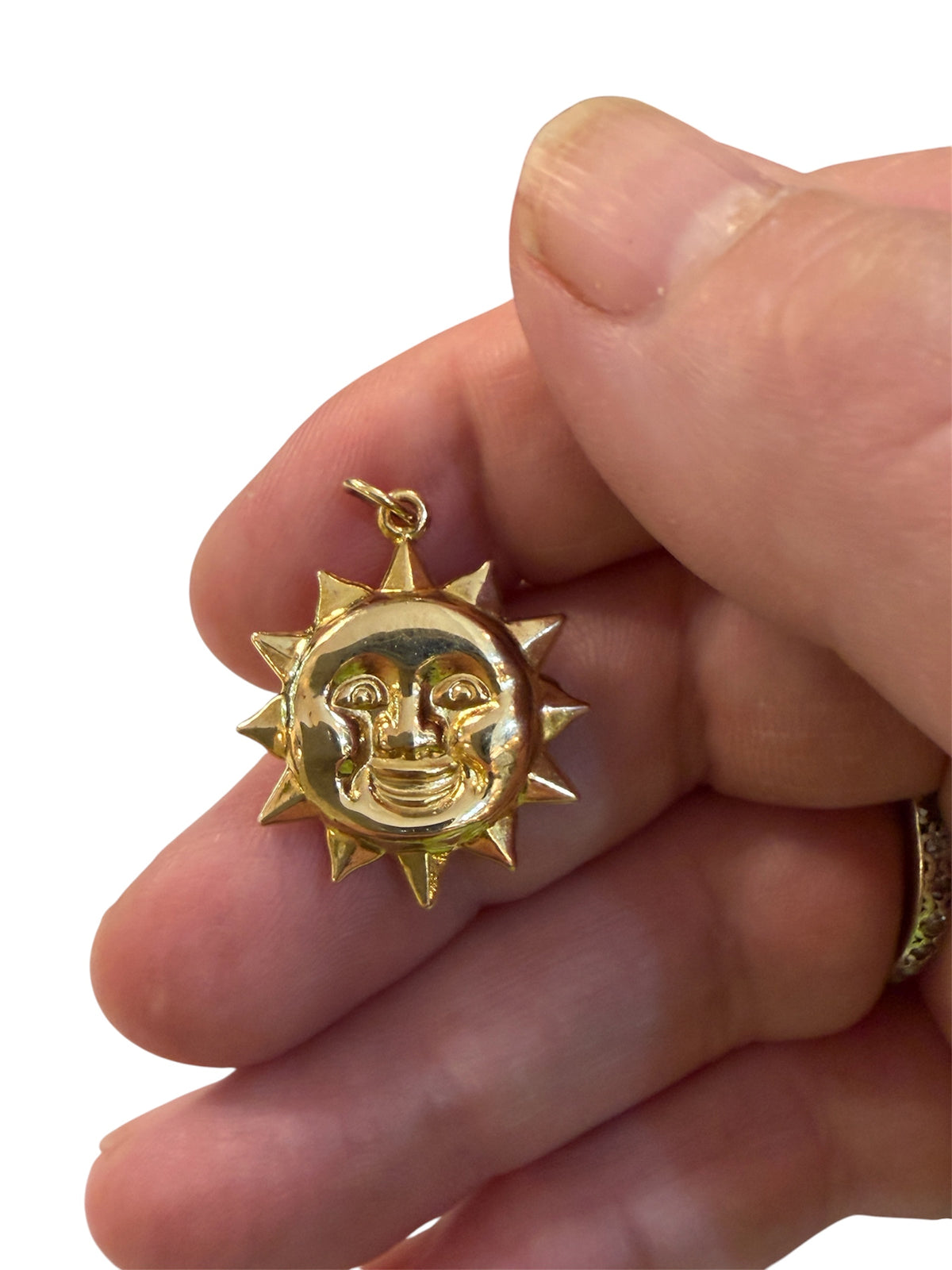 9ct vintage sun charm circa 1976.1.3g HOLLOW.