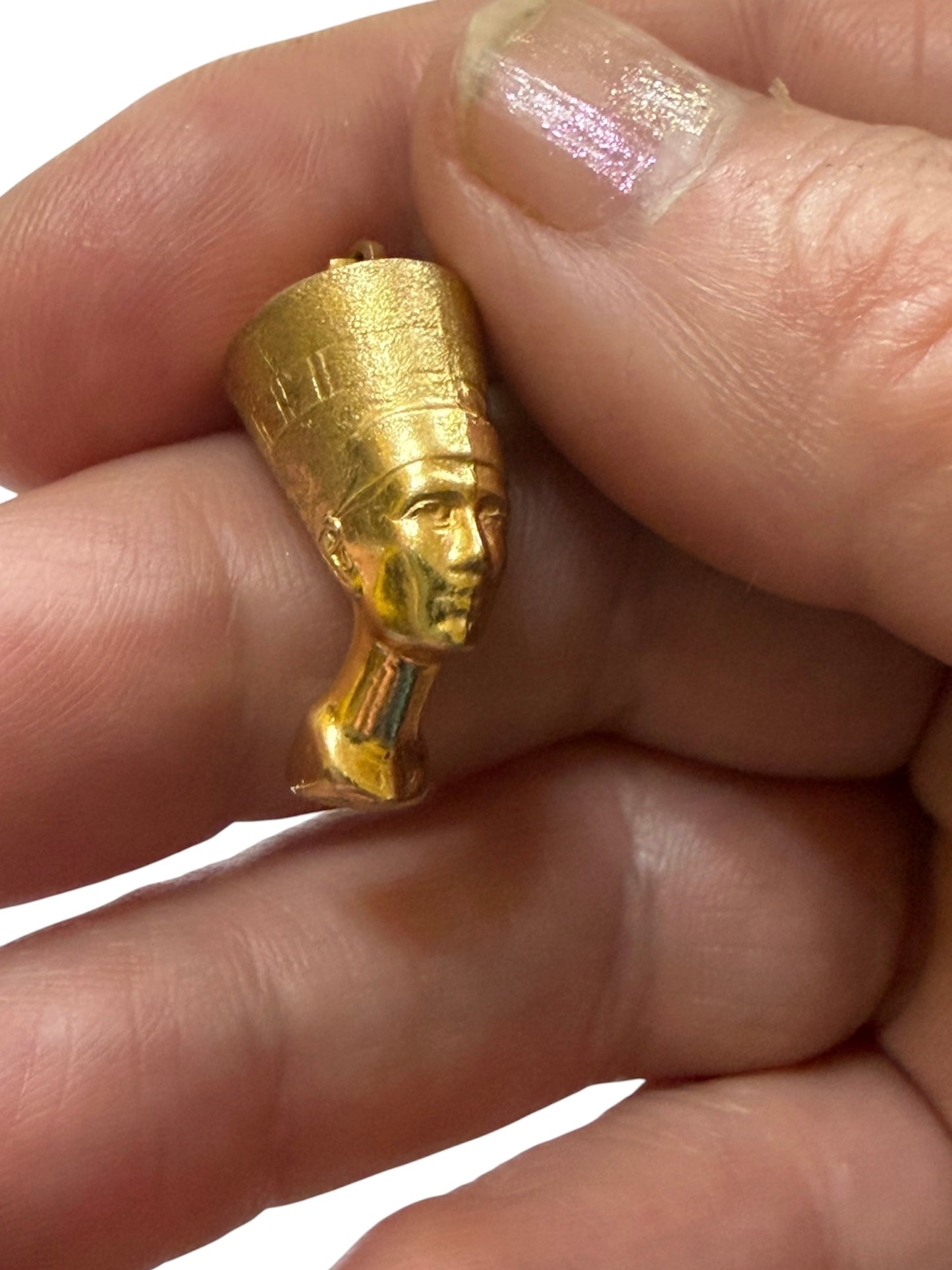 9ct vintage Nefertiti head charm / pendant circa 1981 2.43g