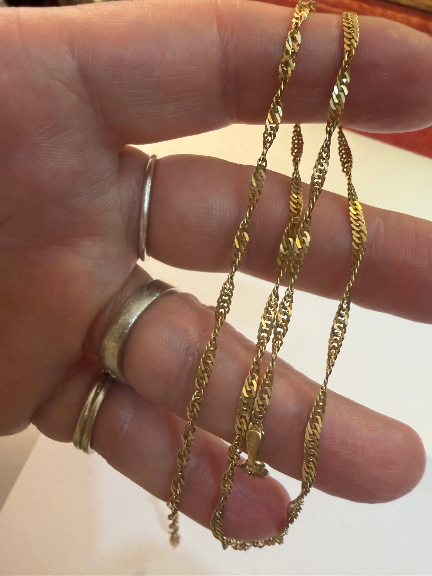 9ct vintage singapore link chain. 18 inch . 3.27g