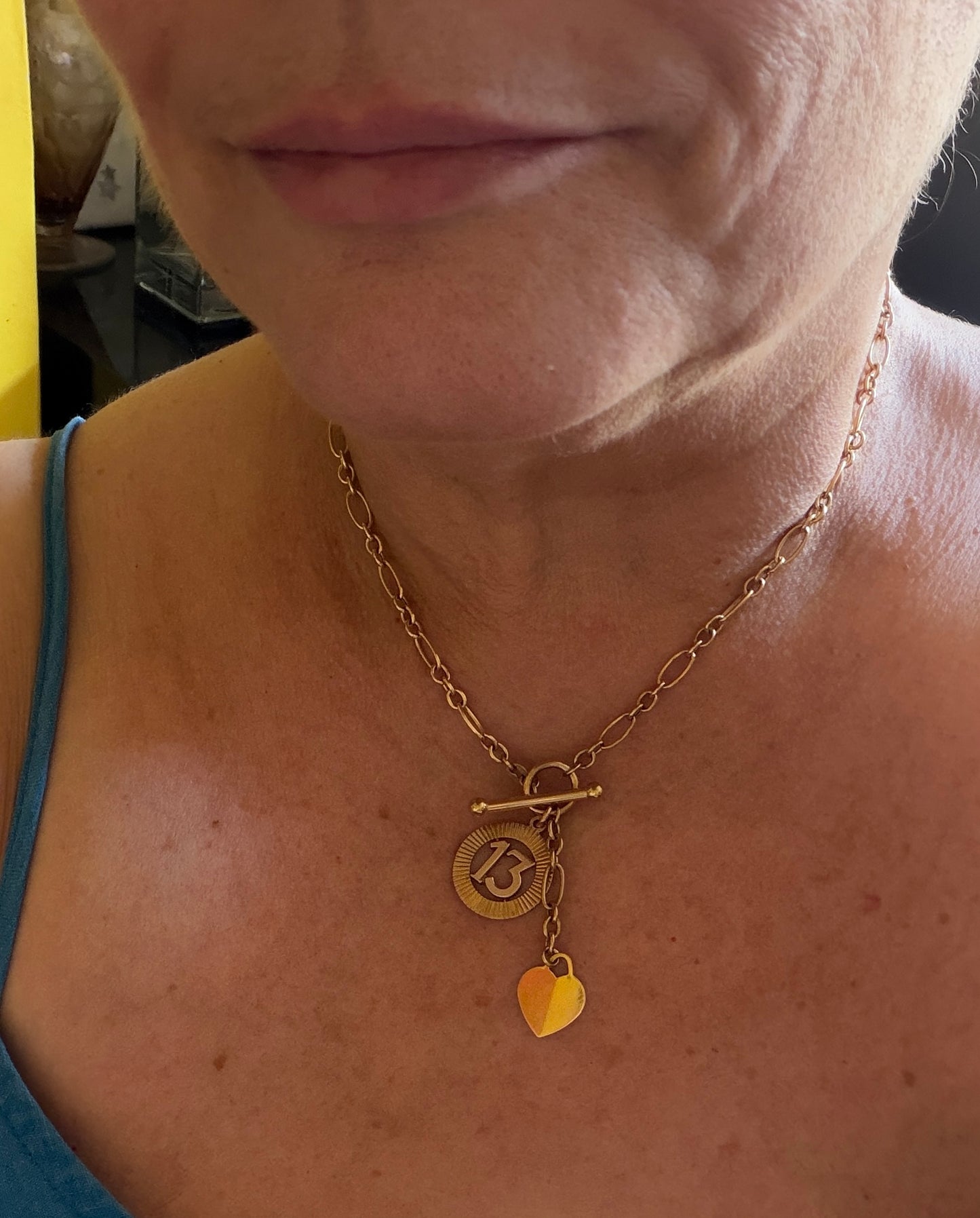 9ct vintage number 13 charm / pendant circa 1963 1.8g