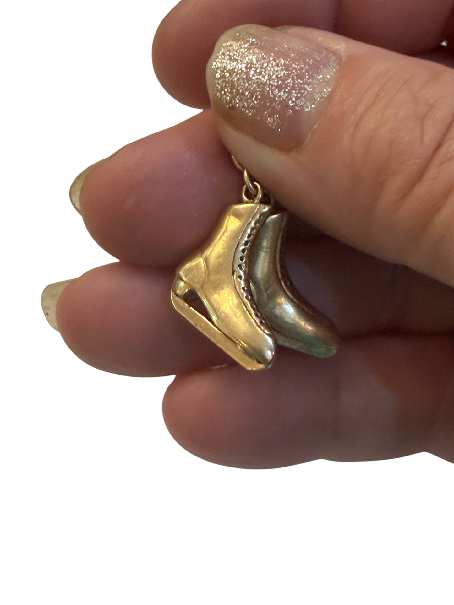 9ct vintage ice skate charm circa 1987 London 1.9g maker LJ