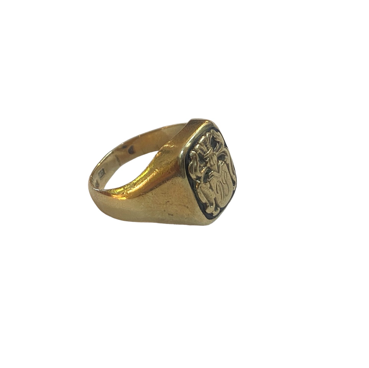 9ct vintage signet ring with a crest ring size U 1/2