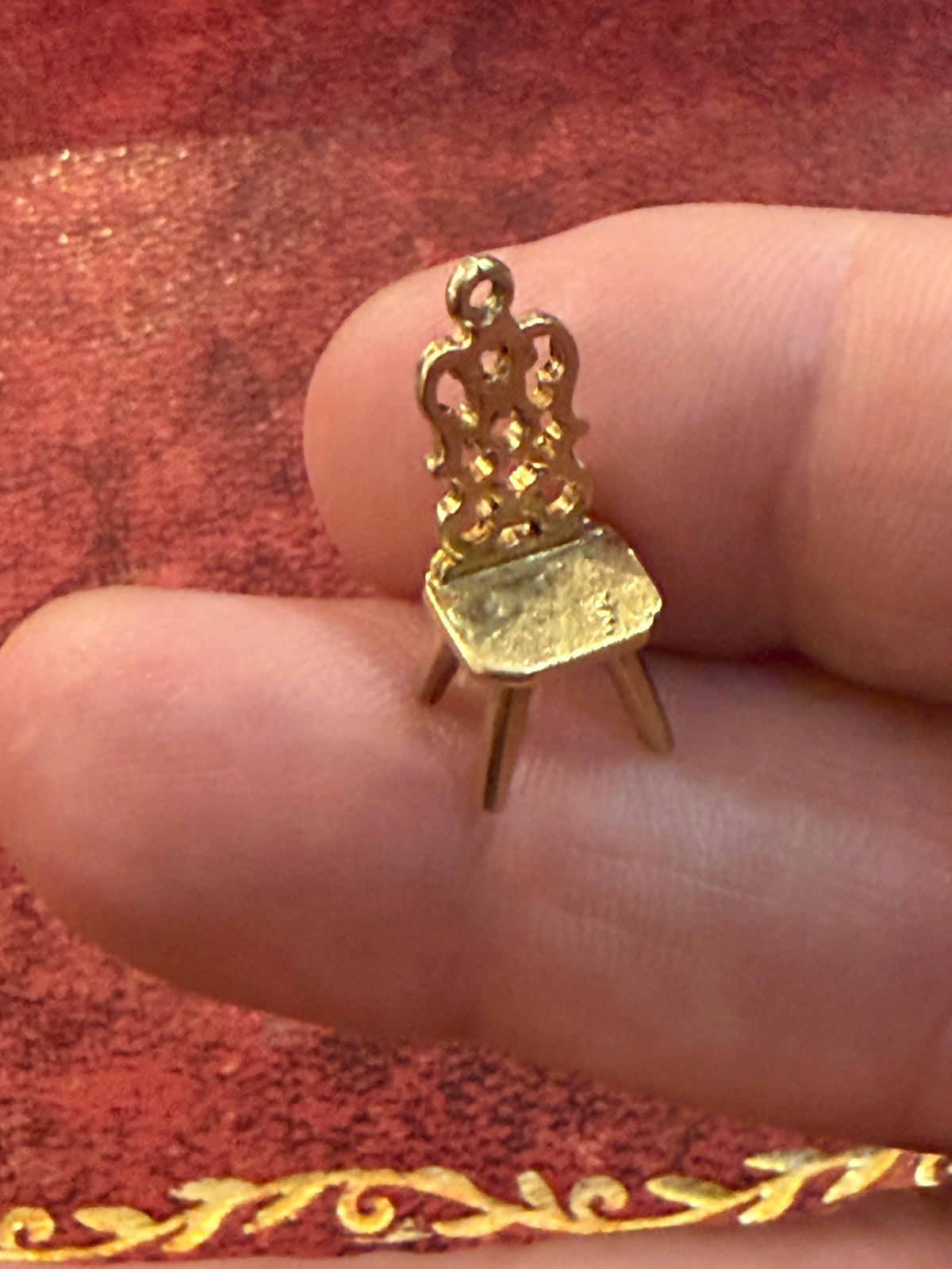 9ct vintage chair charm circa 1966 by FM 1.39g