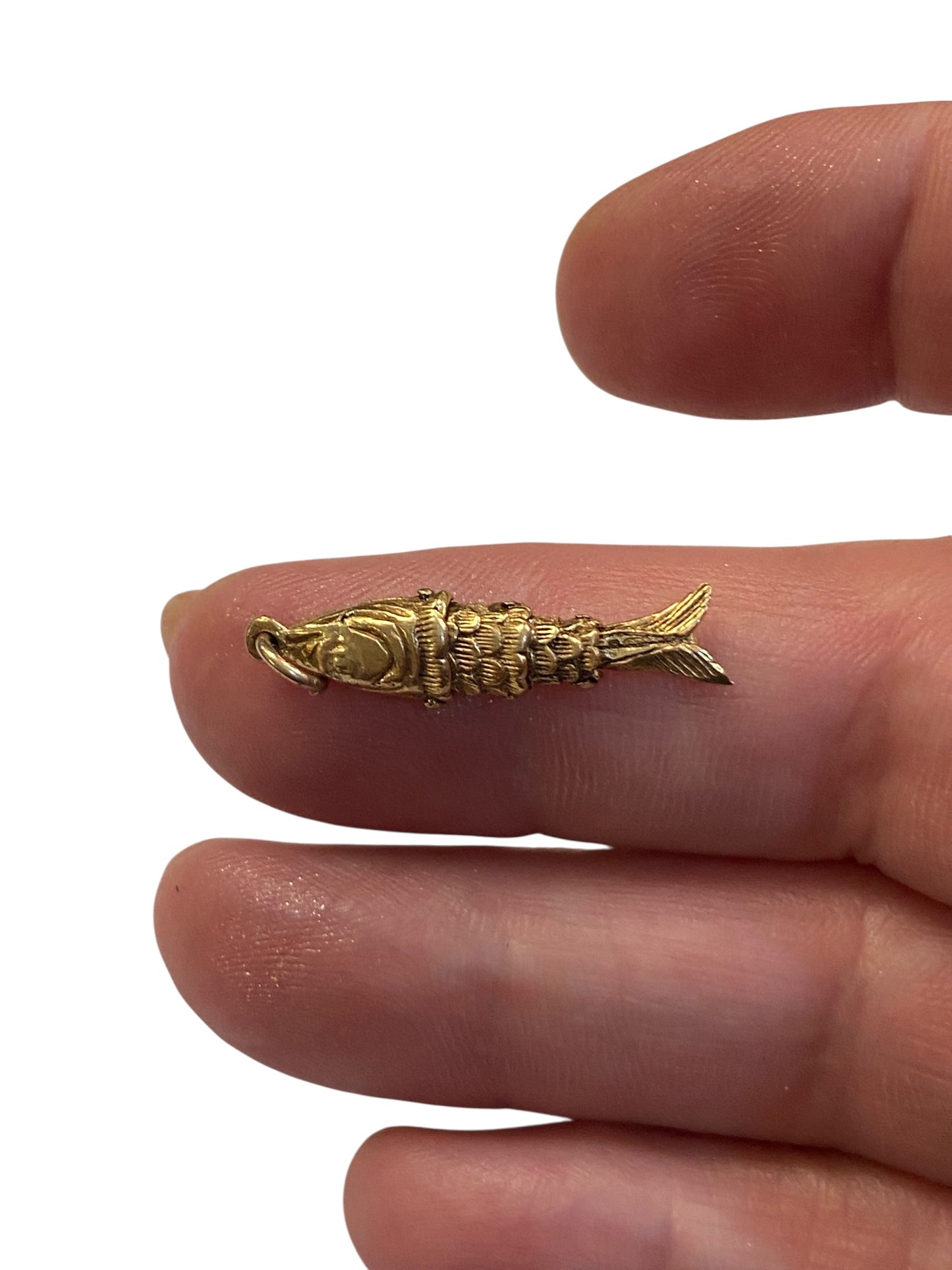 9ct vintage small articulated fish charm by FM