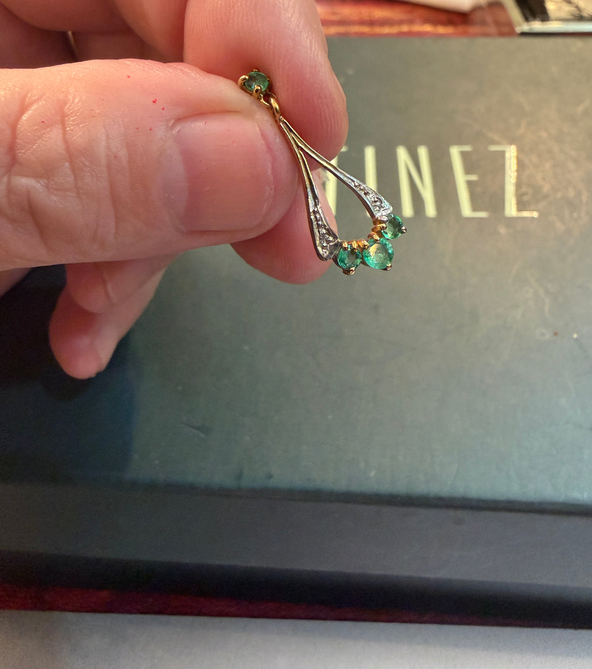 9ct vintage emerald drop earrings circa 1970 London,  1.7g