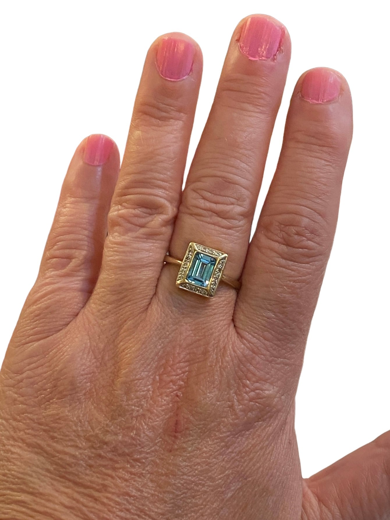 9ct preowned topaz and diamond ring  yellow gold