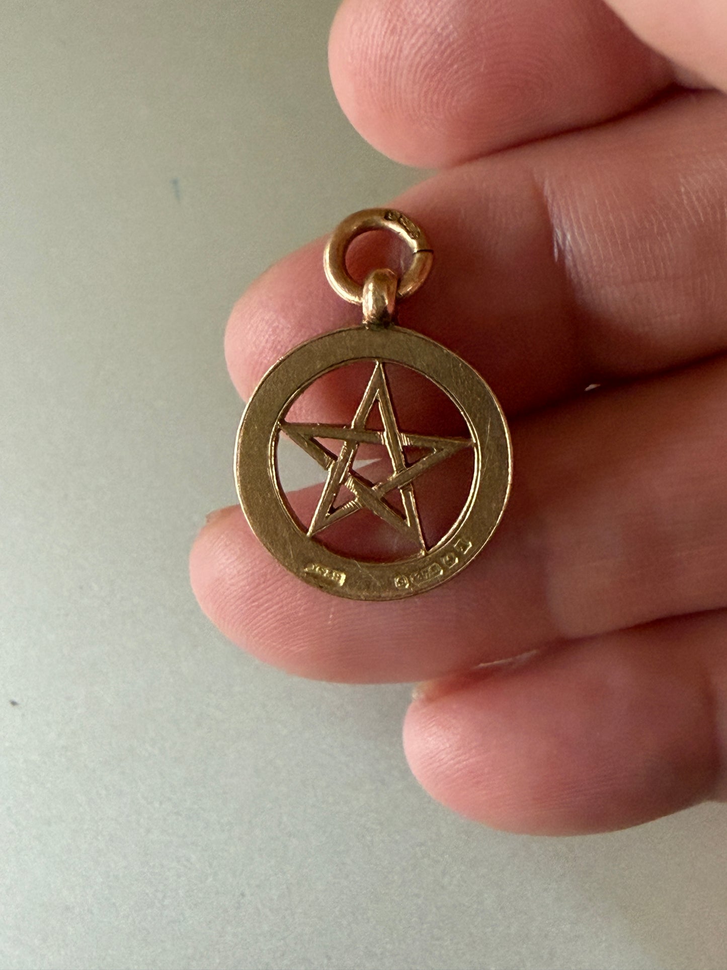 9ct vintage pentagram charm / pendant circa 1940s